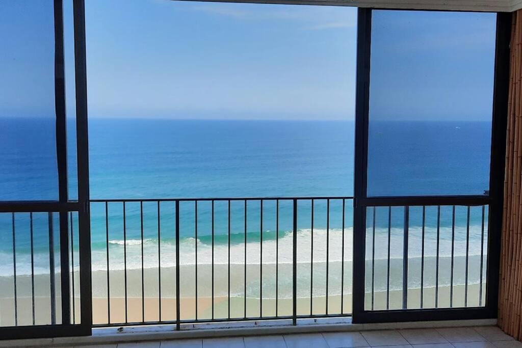 Apto Frente Mar 2 Suites Rio de Janeiro Exterior photo